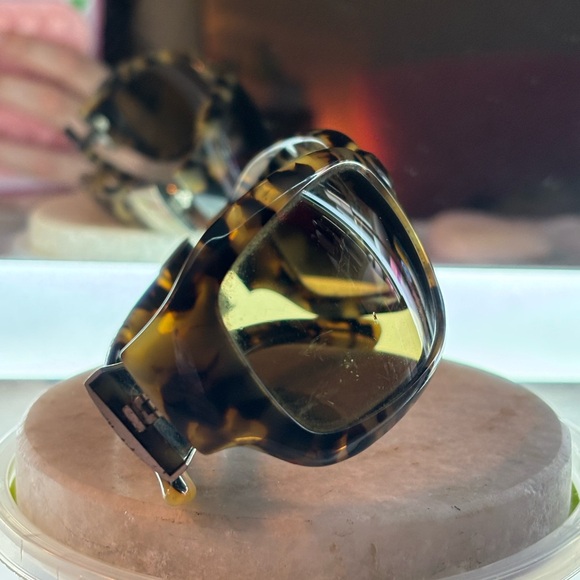 Tortoise Shell Sunglasses - Picture 7 of 11